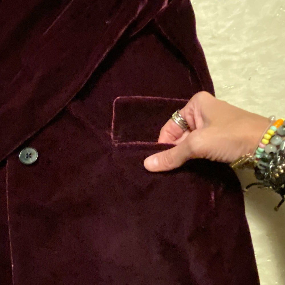 Banana Republic Velvet Blazer in Purple ☔️ - Picture 5 of 10